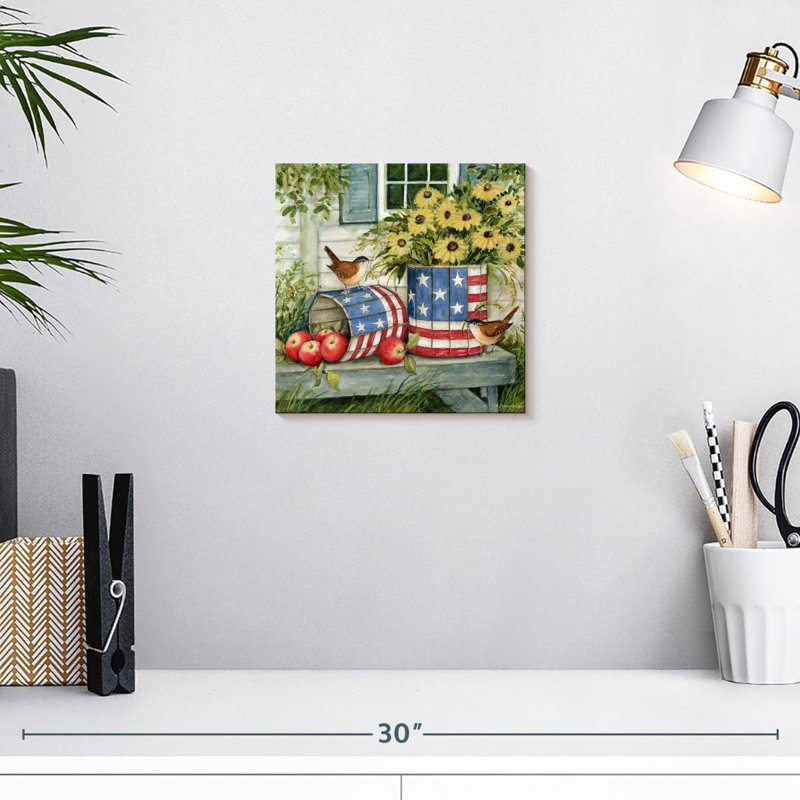 Lelar Old Glory II, 10" H x 10" W