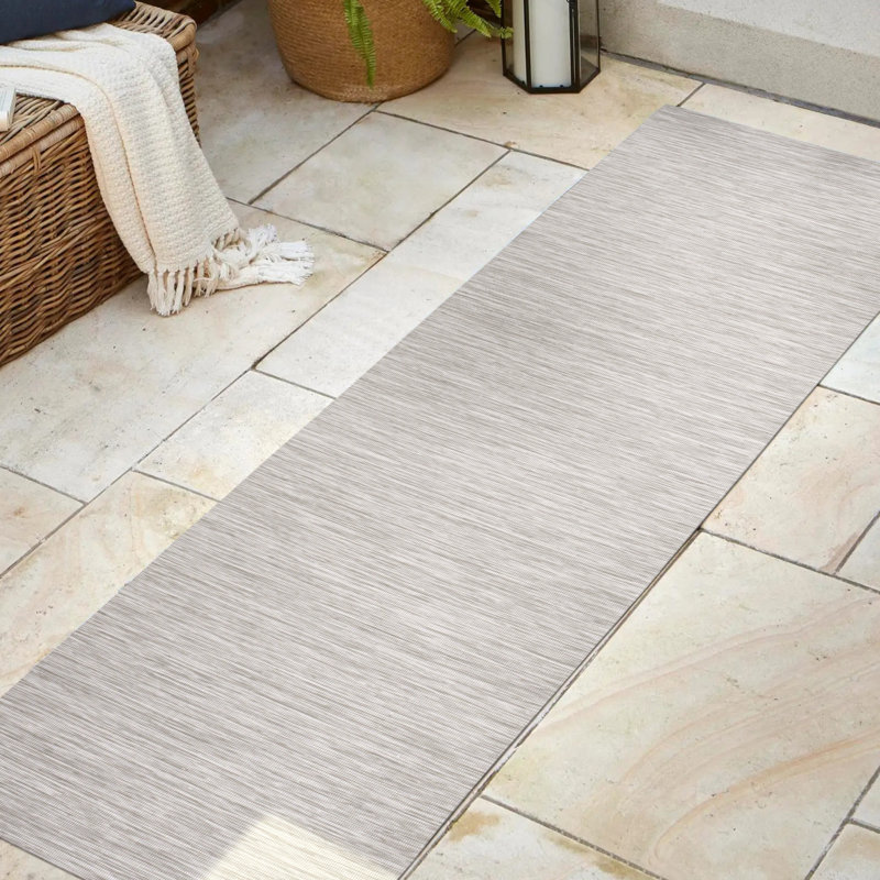 Amoret Modern Flatweave Solid Light Gray Indoor/Outdoor Rug, Runner 2'2" x 8'