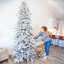 Arbre de Noël artificiel d'intérieur non éclairé enneigé avec support en métal et branches articulées - 8 pi-979793888