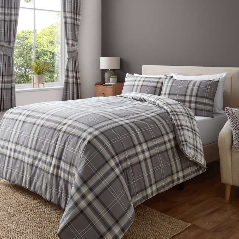 Kelso Check Reversible Duvet Cover Set, Red, Kingsize Duvet Cover + 2 Standard Pillowcases