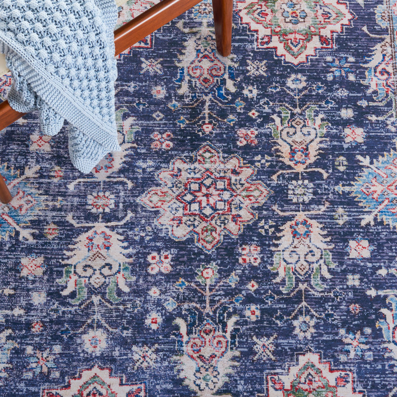 Tapis oriental en polyester tissé à la machine bleu marine / beige Pashen, Carré 6 pi x 6 pi