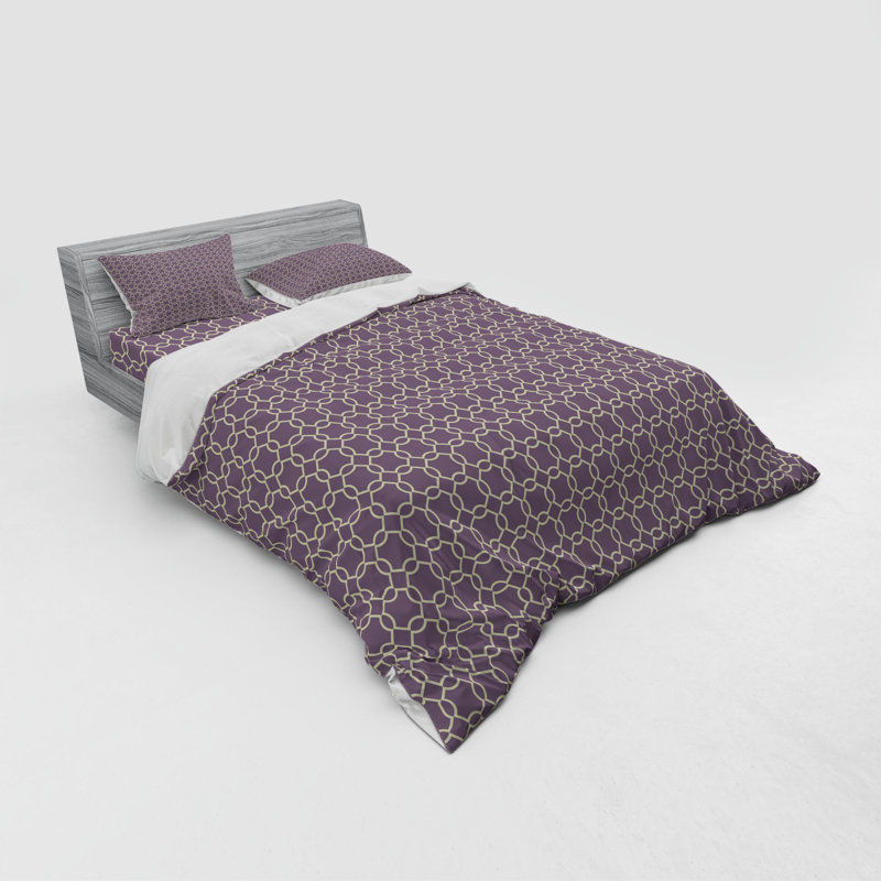 Polyester Geometric Shapes Duvet Cover, Queen Duvet Cover + 3 Additional Pieces