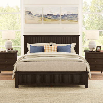 Solid Wood Platform Bed With Reeded Headboard