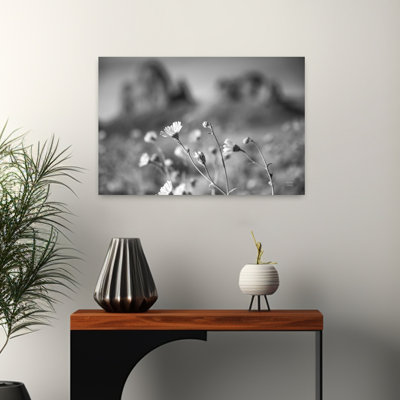 Pinnacle Contemporary Flower Art