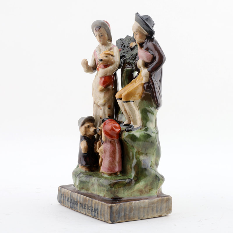 Figurines & Sculptures