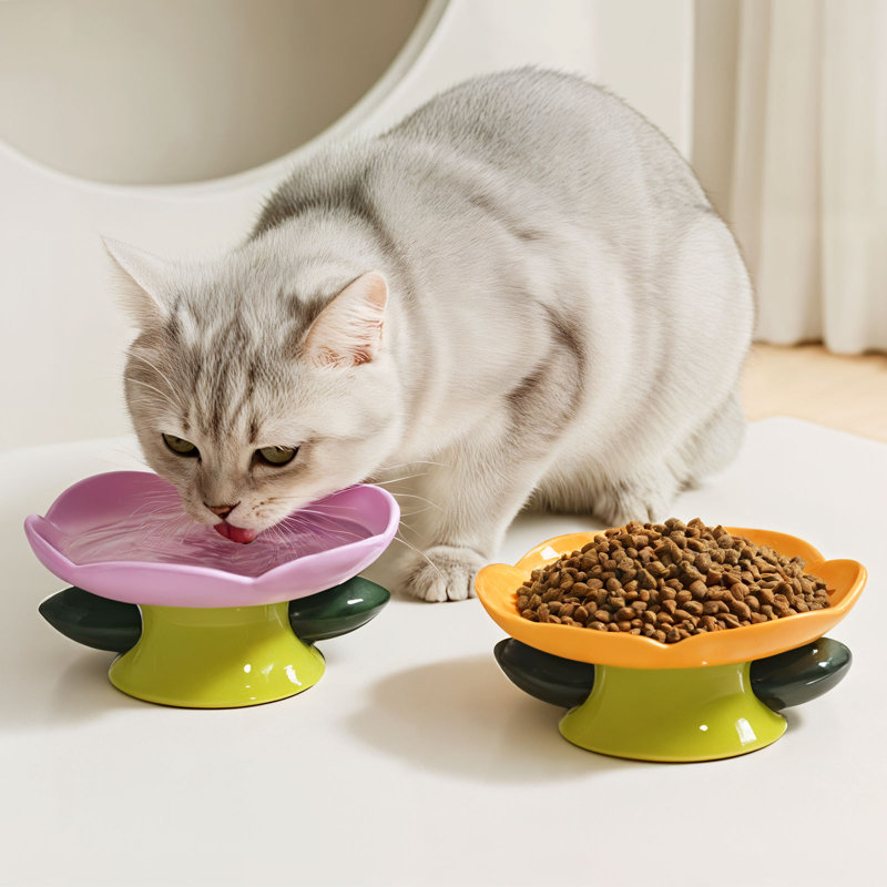 100% Handmade Ceramic material 5.9'' Flower Shape Cat Yellow Plate, Yellow