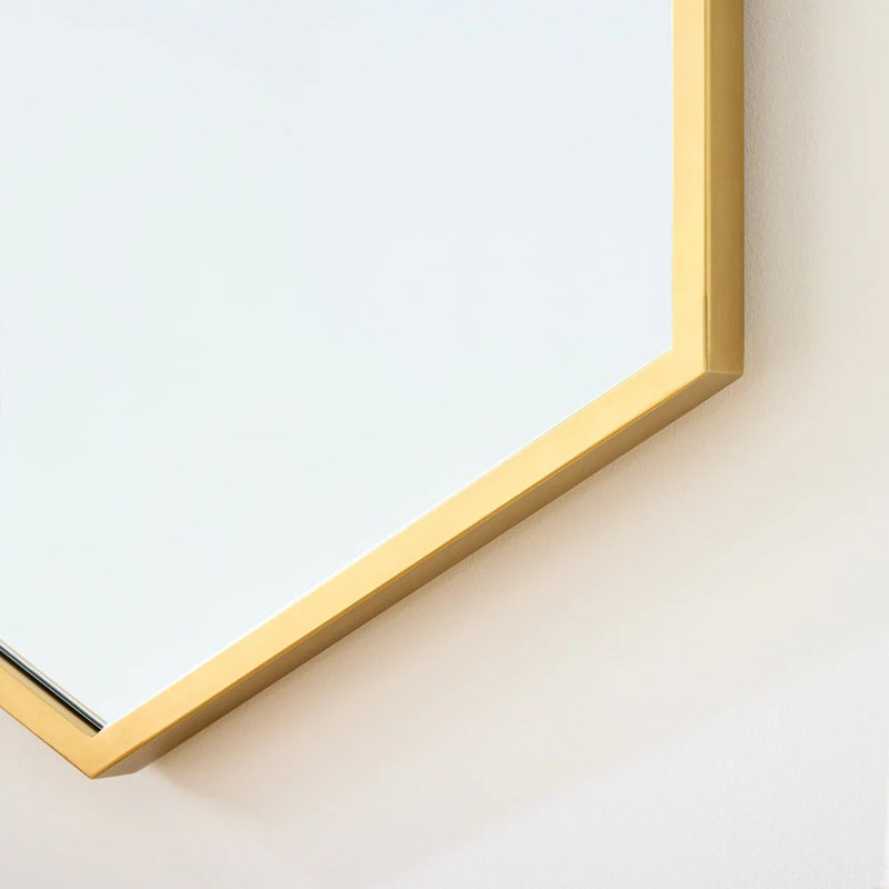 Giezi Mirror
