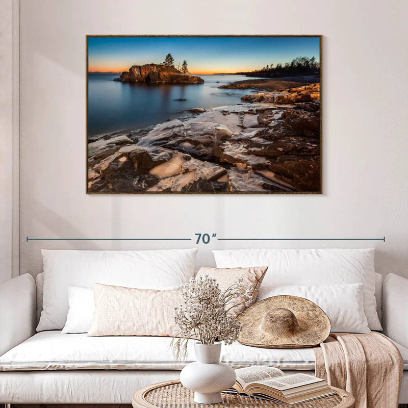 Lac Supérieur au crépuscule, 46 po x 31 po, Cadre flottant noyer