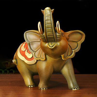 Élégante sculpture en éléphant en laiton pour la richesse et la chance