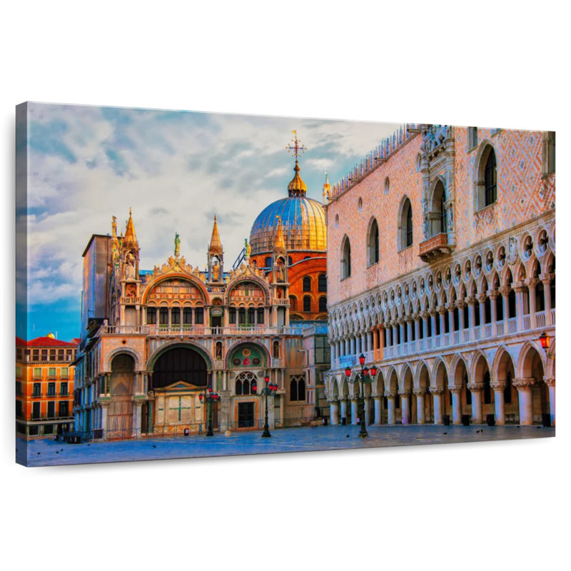 Kavia Saint Mark's Square, 30" H x 45" W
