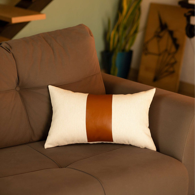 Coussin lombaire en similicuir brun et blanc pur