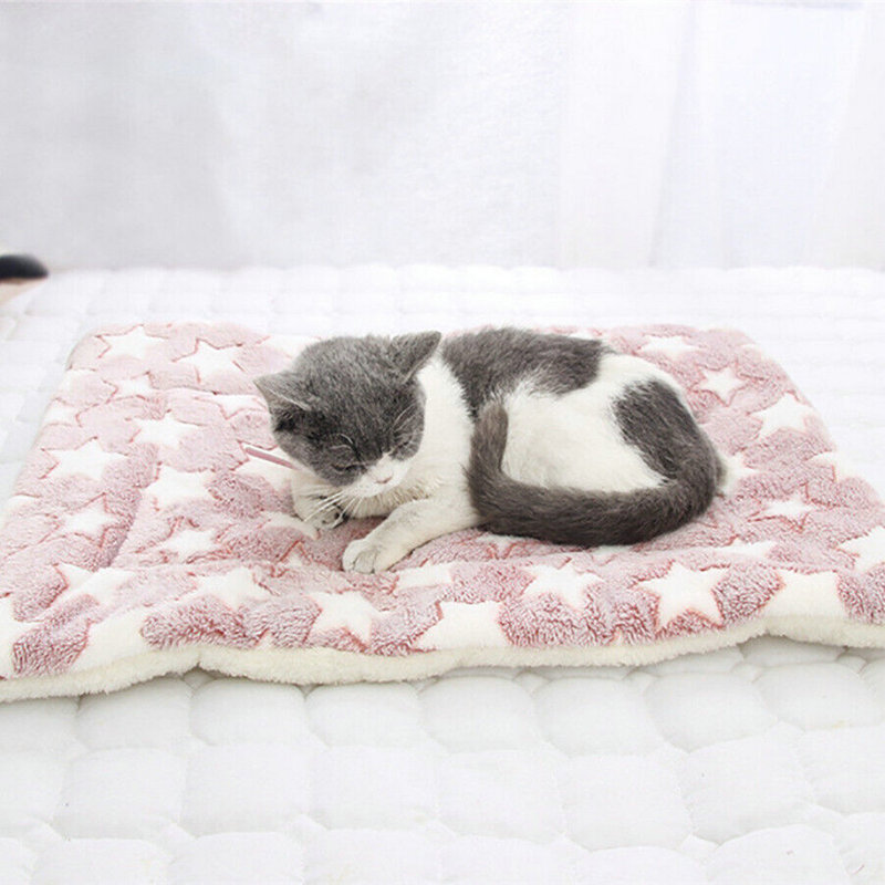 Denk Geometric Faux Fur Pet Bed