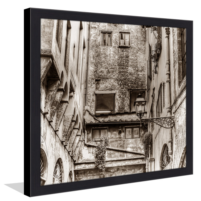 « italie en sépia 6 », reproduction de photo encadrée, H 35 po x l 35,5 x P 0,75 po