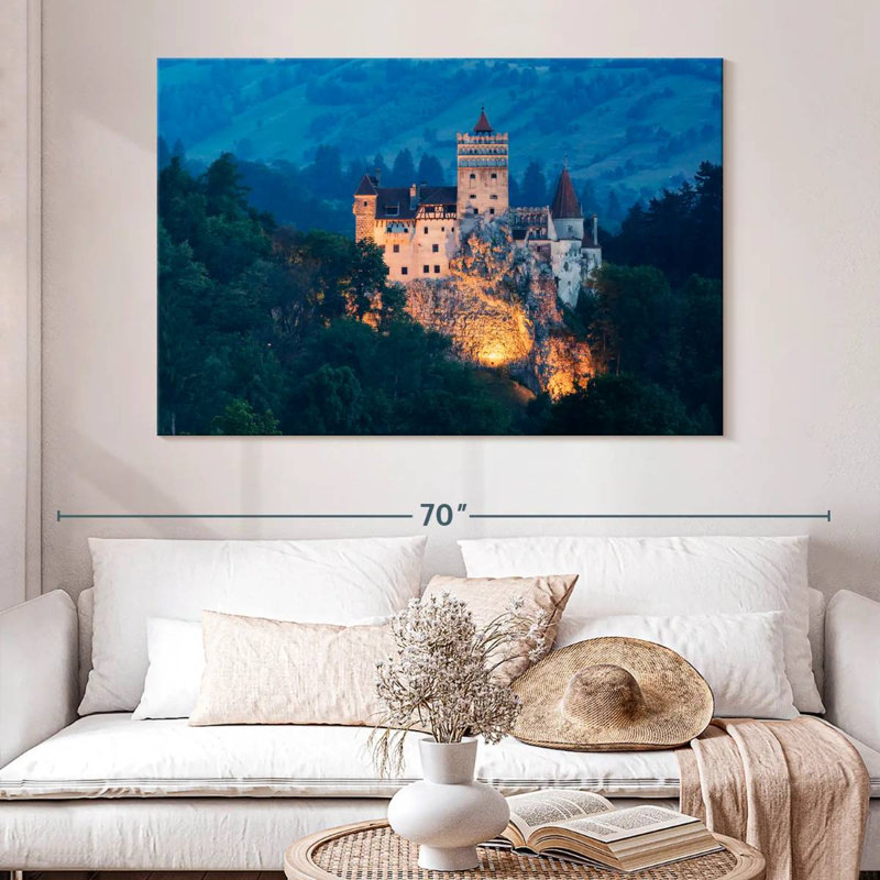 Château de Bran Hill, H 34 po x l 51 po