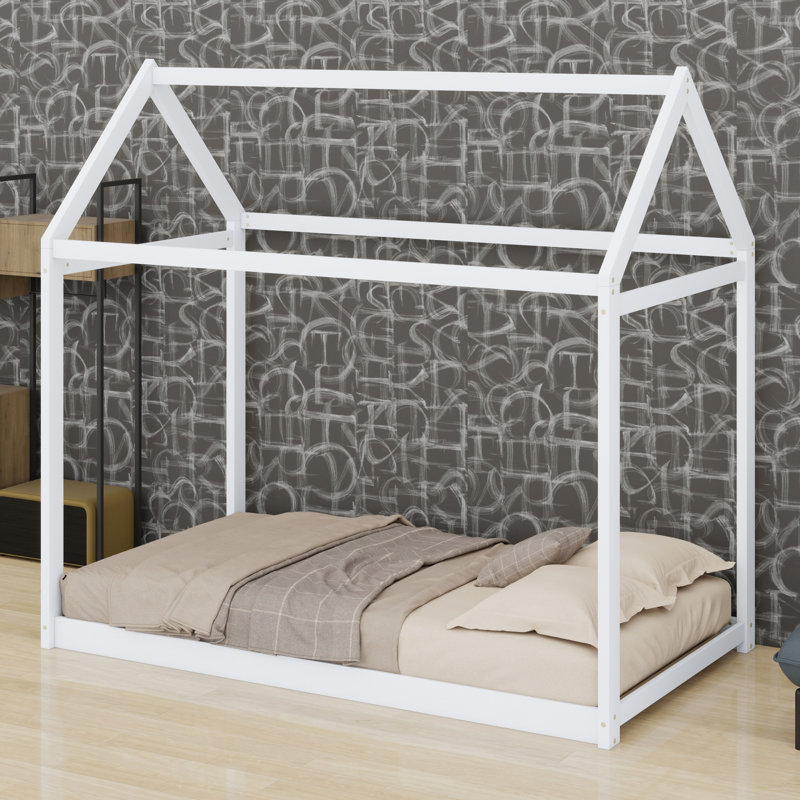 Lit maison en bois