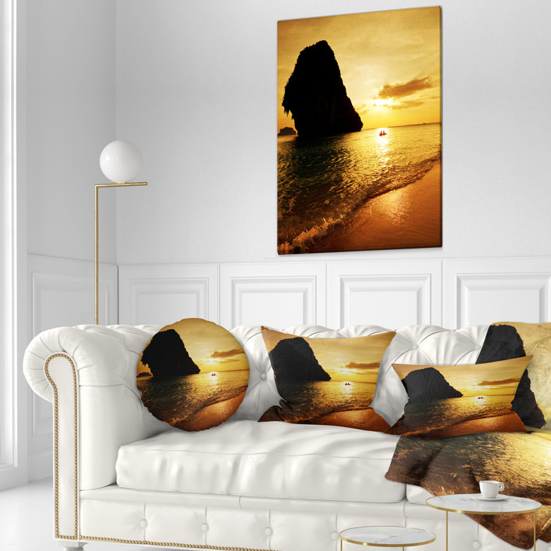 Coussin imprimé Amazing Evening Tropical Beach - Sea & Shore, 16 po x 1 po, Coussin décoratif