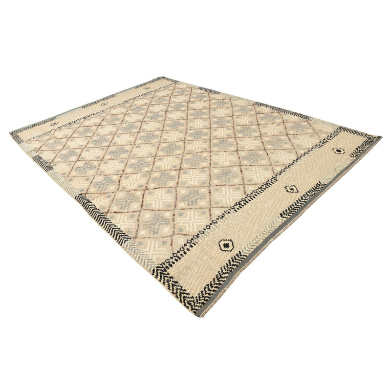 Iniguez Light Gray Rug
