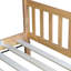 Lit simple avec tête et pied de lit, lit simple en bois d'hévéa avec cadre de maison-121491889