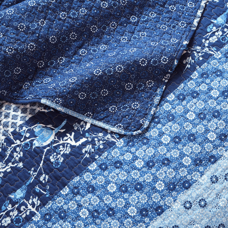 Royal Empire Navy King Cotton Quilt Set with Reversible Design
