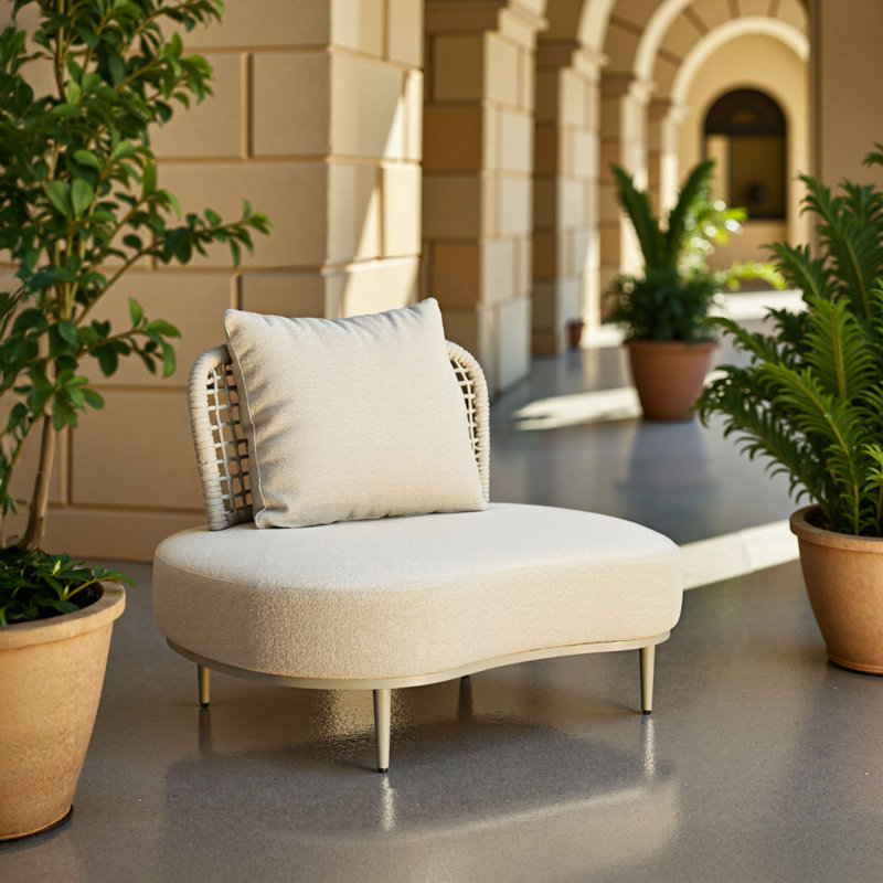 Chaise d'appoint beige