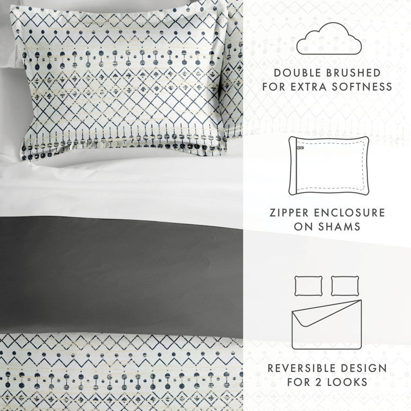 Gray and White Geometric Pattern King/Cal King Duvet Cover Set