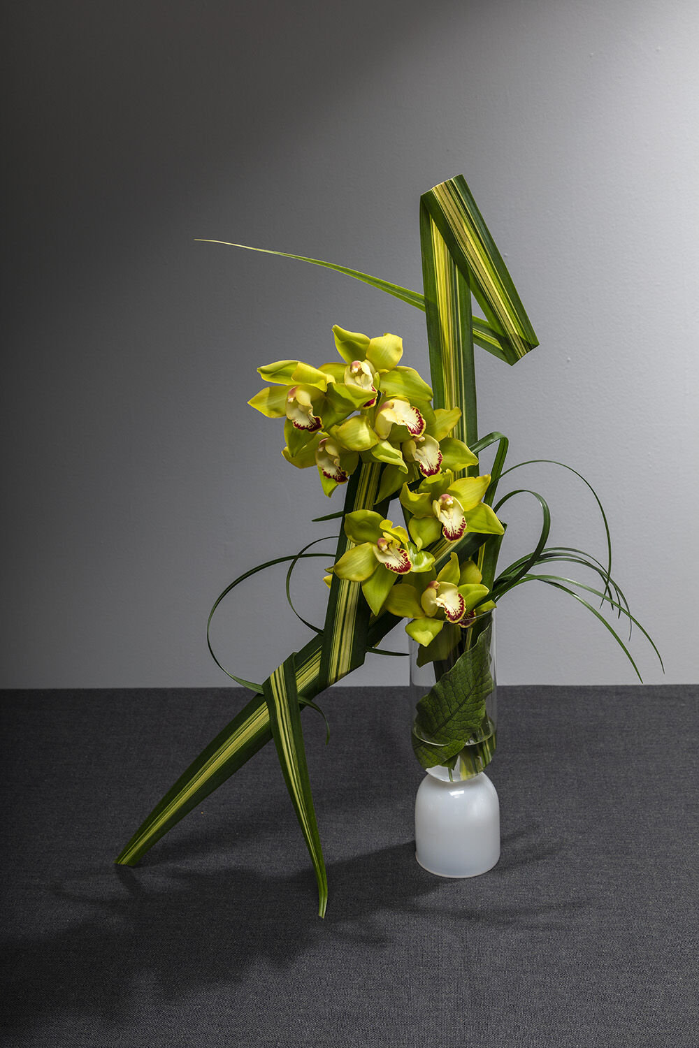 Lyles 11.5'' Glass Table Vase