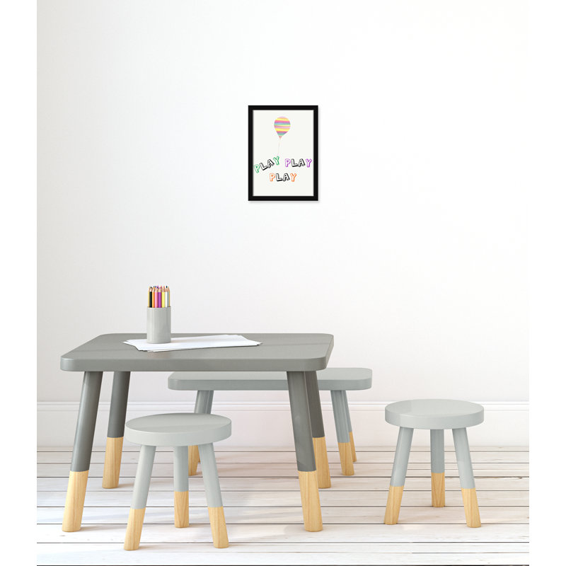 Play Play Play, impression sur papier, H 14 po x l 10 po x P 1,18 po, Encadré de boîte noir