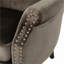 Fauteuil club Nire, garniture cloutée, bois de bouleau brun, velours gris