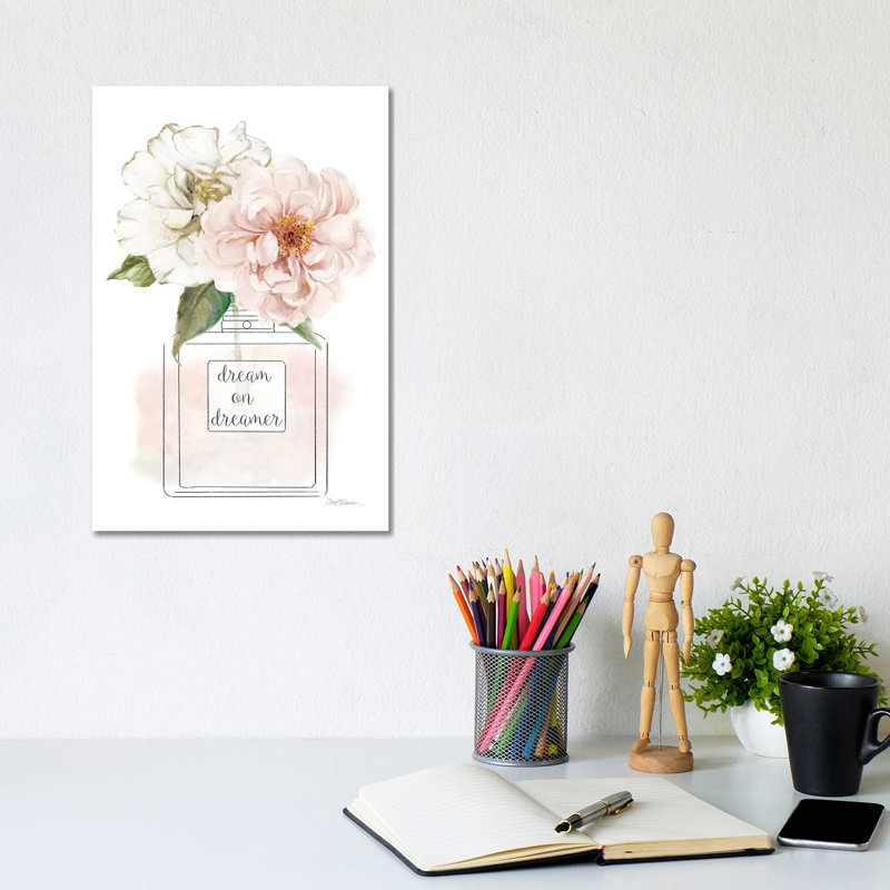 «Floral Fragrance I» par Carol Robinson, impression sur toile tendue, H 40 po x l 26 po x P 1,5 po
