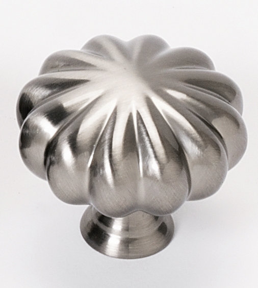 Poignée ronde, Nickel satiné, H 1,0625 po x l 1,5 po x P 0,5 po