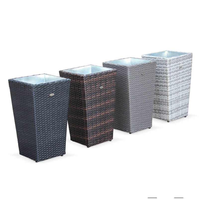 Reina Metal Pot Planter, Grey