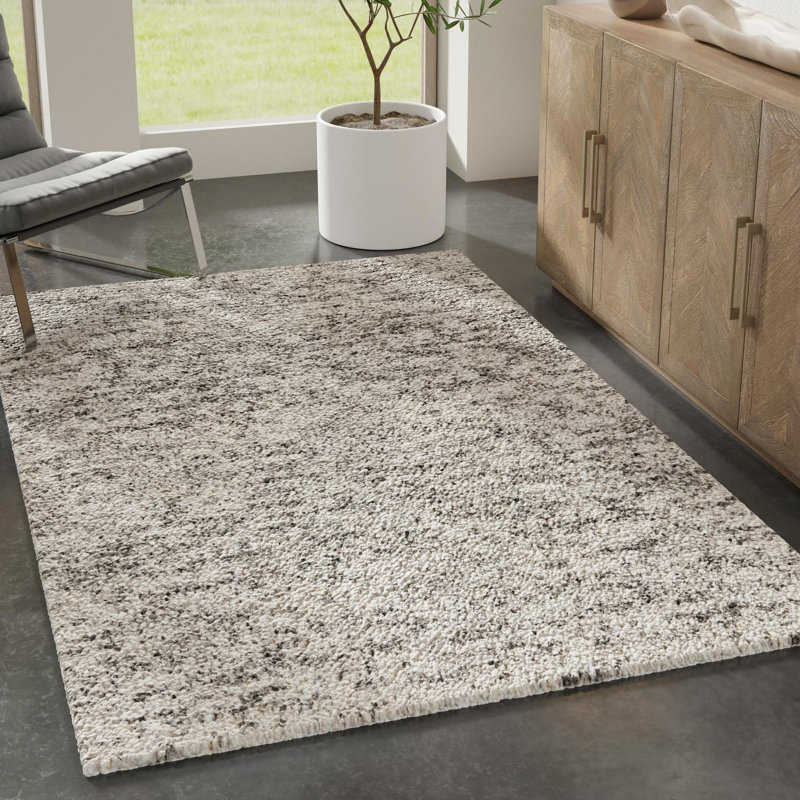 Tapis Yanaliz, Rectangle 6 pi 1 po x 9 pi