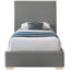 Lit plateforme tapissier en bois massif Crosby-67046591-67046592