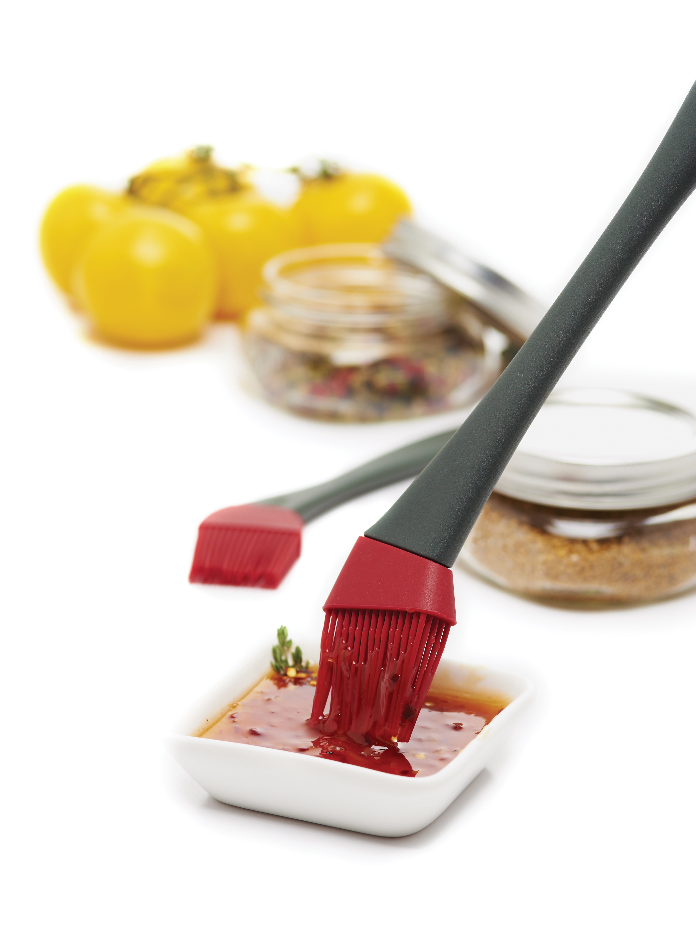 https://assets.wfcdn.com/im/11216335/compr-r85/2252/225207522/plastic-dishwasher-safe-basting-brush.jpg