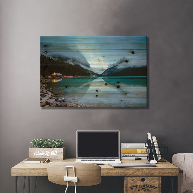 L'aube à Lake Louise, L 26 po x H 18 po