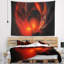 Nébuleuse galactique rouge abstraite sur tapisserie noire-28497308