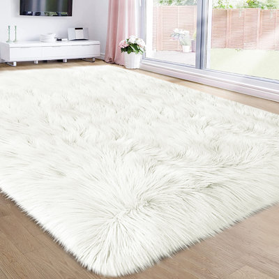 Heustis Faux Sheepskin Indoor Rug