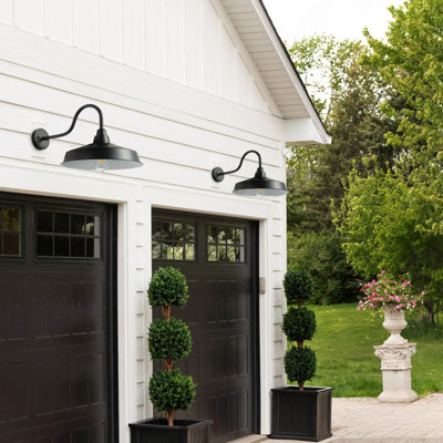 Metal Armed Sconce