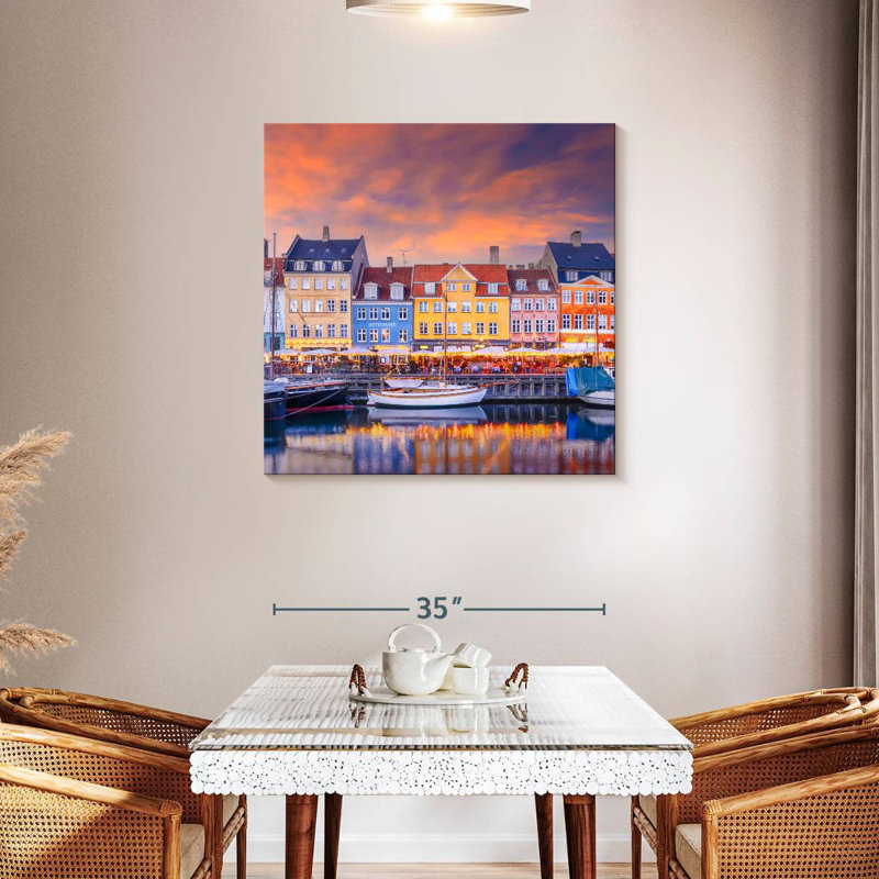 Nicci Copenhagen, soirée charmante à Nyhavn, H 36 po x l 36 po