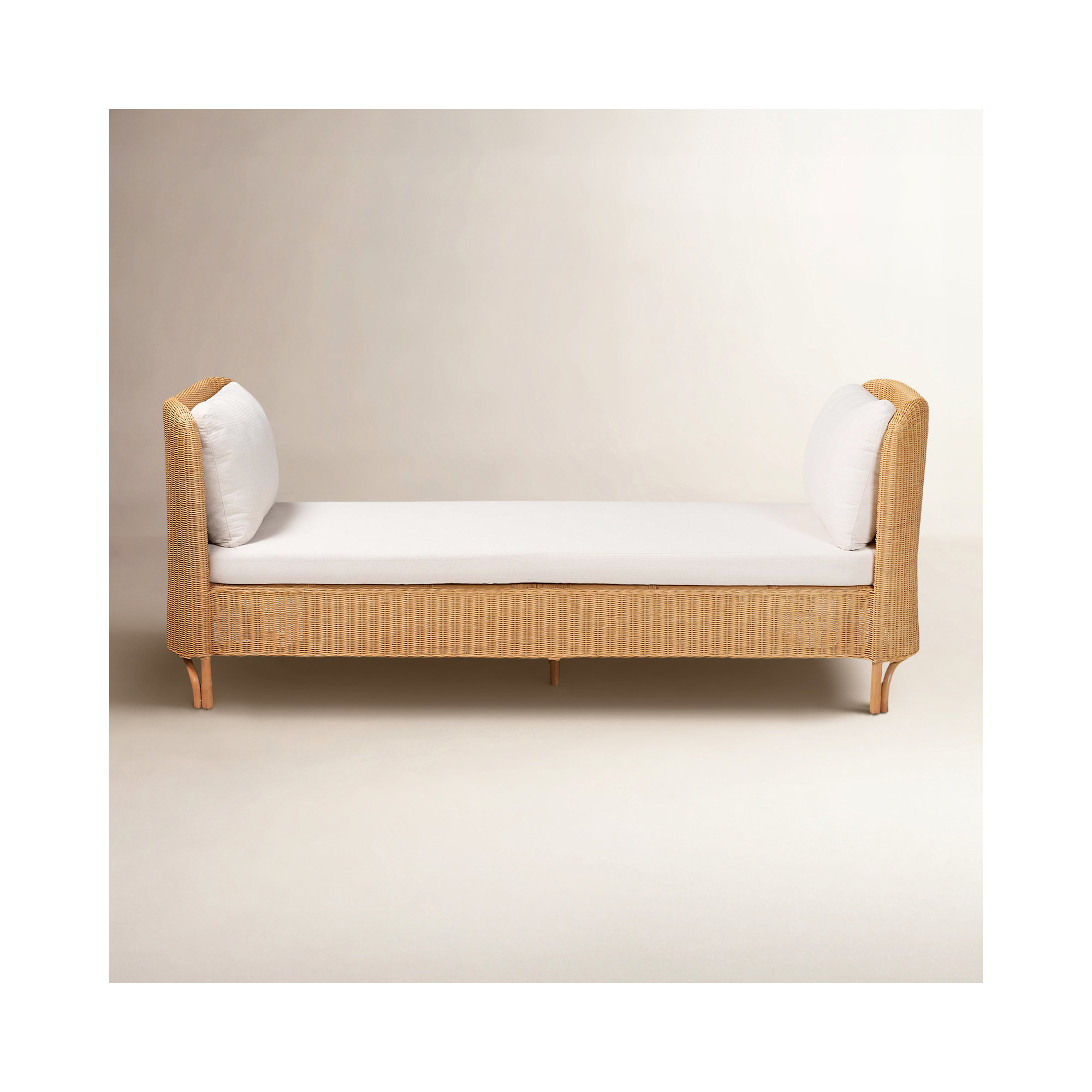 Demeatra Diva Bohemian Light Honey Rattan Daybed