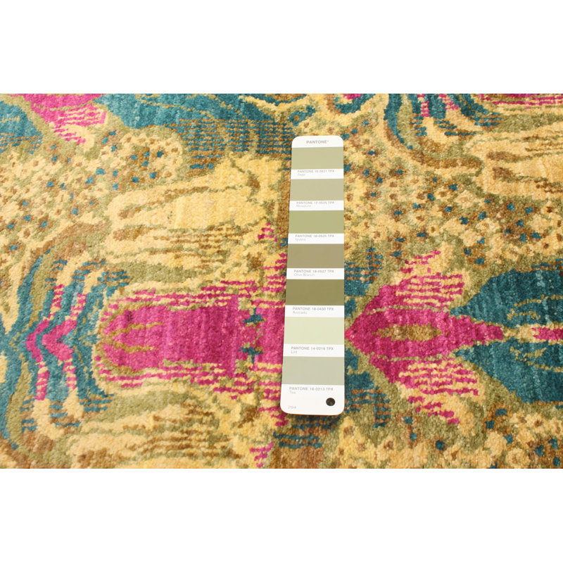 Tapis décoratif en laine de conception unique 5 pi 1 po x 7 pi 3 po Cashus noué à la main New Age de Lahore