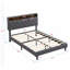 Très grande base de lit tapissier avec très grande tête de lit en tissu capitonné, ports USB, station de charge pratique, deux poches latérales-383823017-383823016