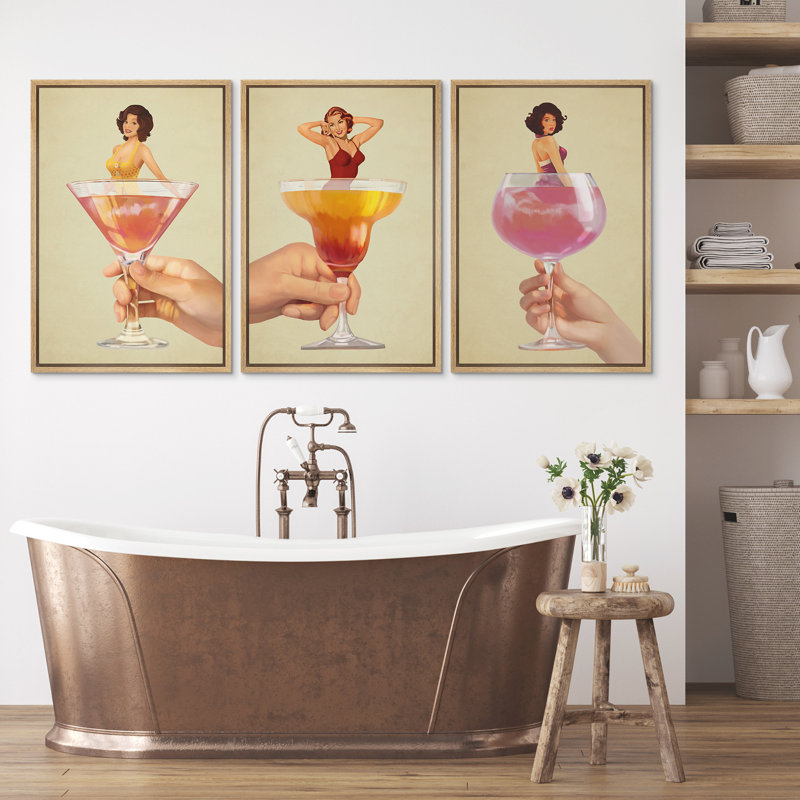 «Girls And Wine Cocktail Illusion», œuvre d'art unique à la mode, Naturel, H 36 po x l 24 po