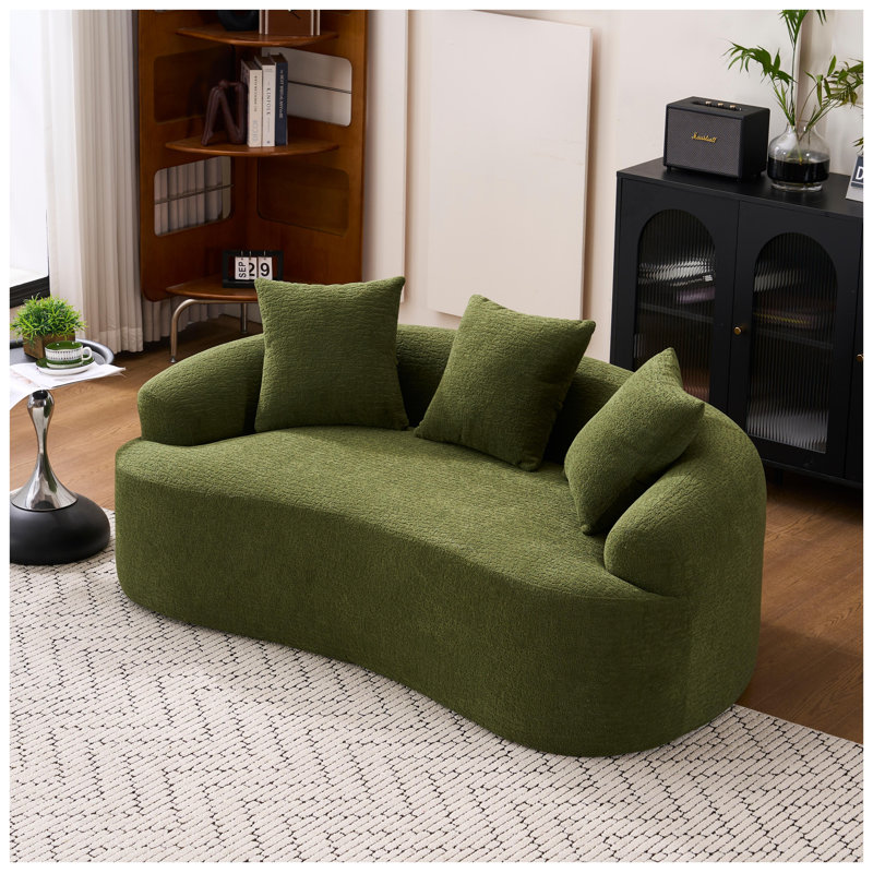Canapé deux places incurvé en tissu chenille vert antique, aucun assemblage requis, idéal pour les petits espaces et les appartements, comprend 3 coussins décoratifs.