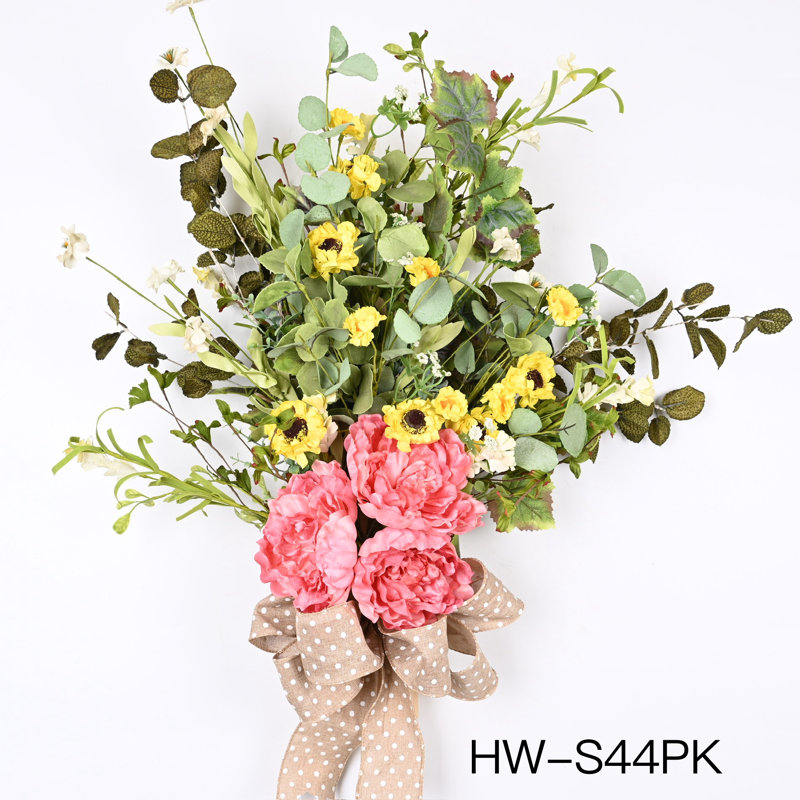 Arrangement de pivoines en fausse fleur, Rose