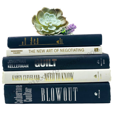 Livres décoratifs Mattilyn