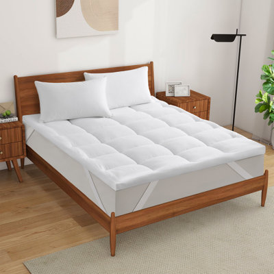 Surmatelas en duvet synthétique 3 po lavable à la machine