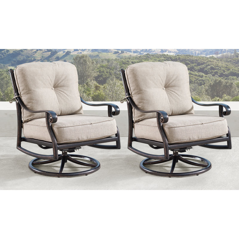Bayshore Outdoor Swivel Lounge Chair