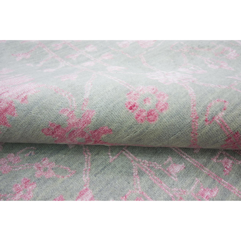 Oriental Area Rug in Pink, Rectangle 8' x 10'