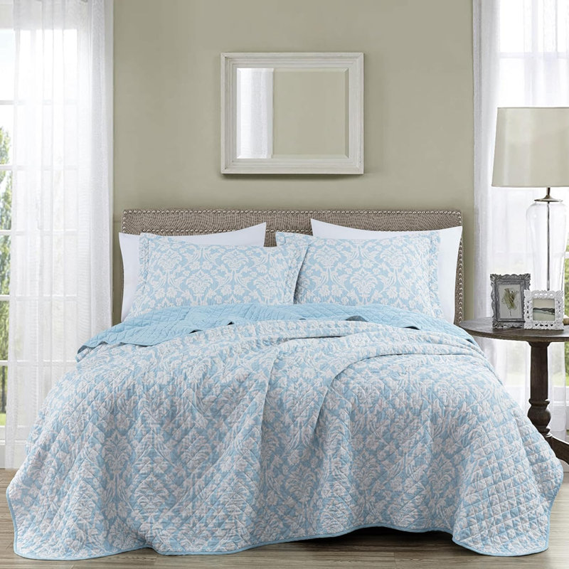 Ivy Floral Medallion Printed Quilt Set, King Quilt + 2 King Shams